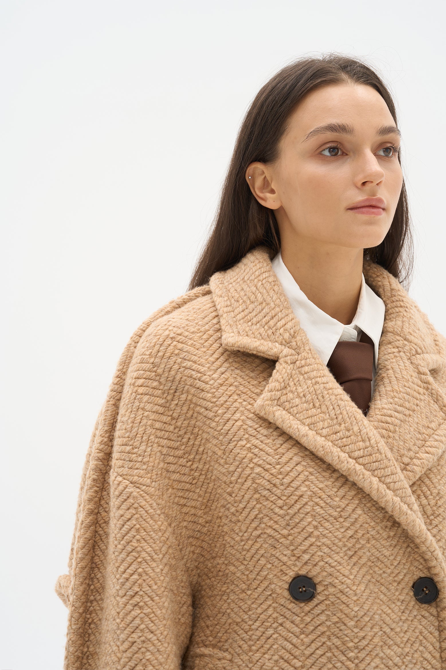 Wool double-breasted lapel coat