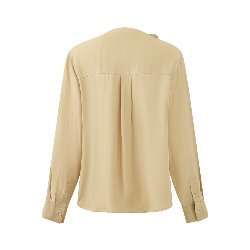 Irregularly collared shirt