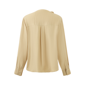Irregularly collared shirt