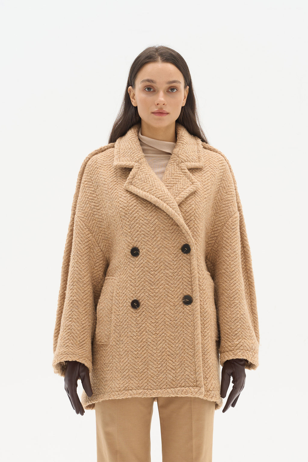 Wool double-breasted lapel coat