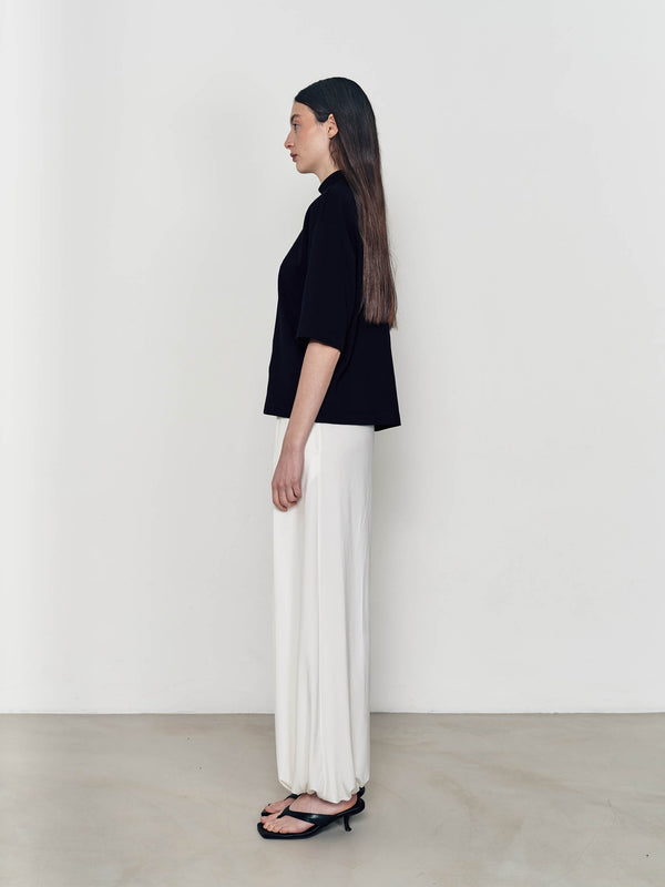 High-necked mid-sleeve T-shirt