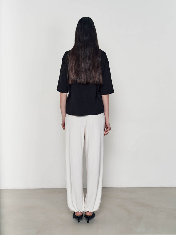 High-necked mid-sleeve T-shirt