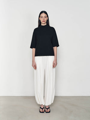 High-necked mid-sleeve T-shirt