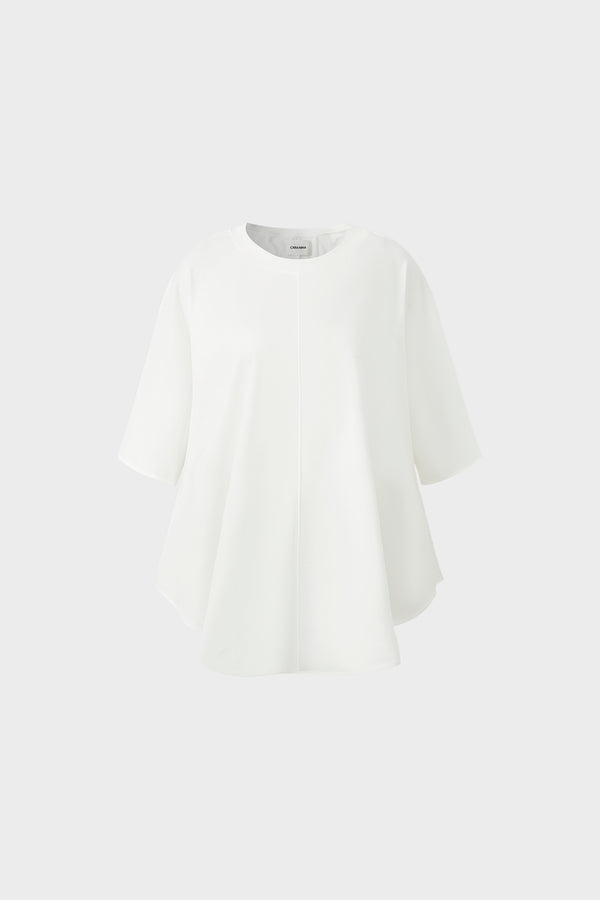 Unstructured hemmed loose-fitting short-sleeved cotton T-shirt